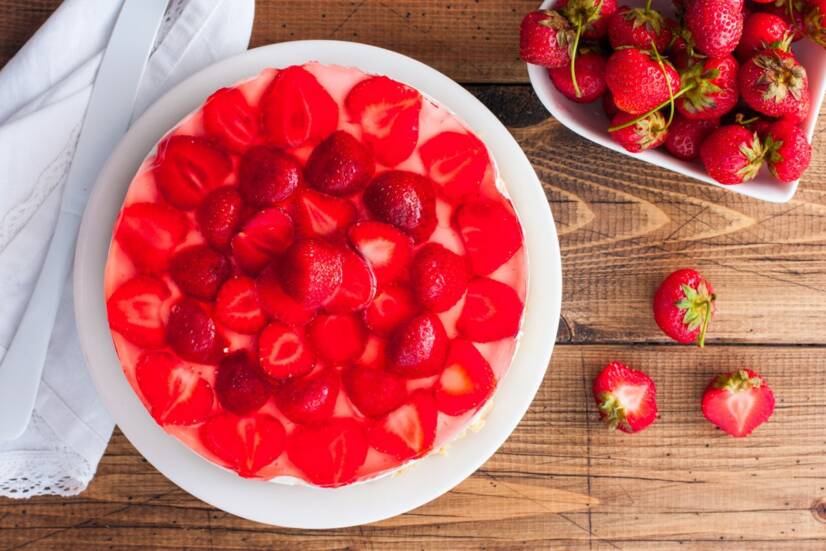 Receta de tarta de queso saludable con fresas y mascarpone