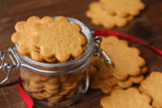 Receta navideña de pan de especias con harina de almendras apta para celíacos? Hornea con nosotros repostería navideña saludable